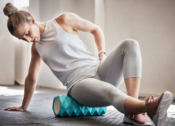 a lay is dong foam rolling